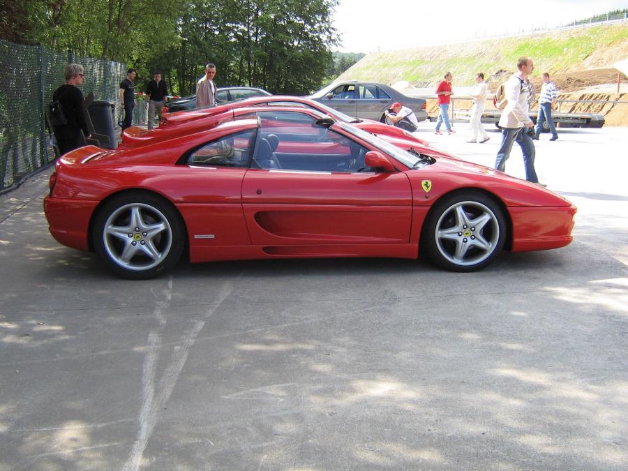  Ferrari F355 GTS 1994 года  (фото 22 из 38)